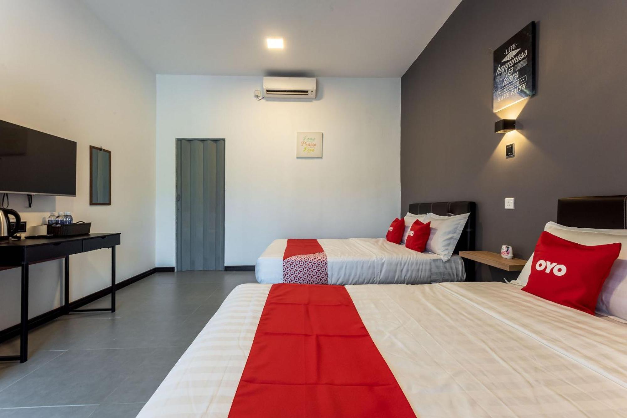 Oyo 90149 Pua Family Semporna Hotel ภายนอก รูปภาพ