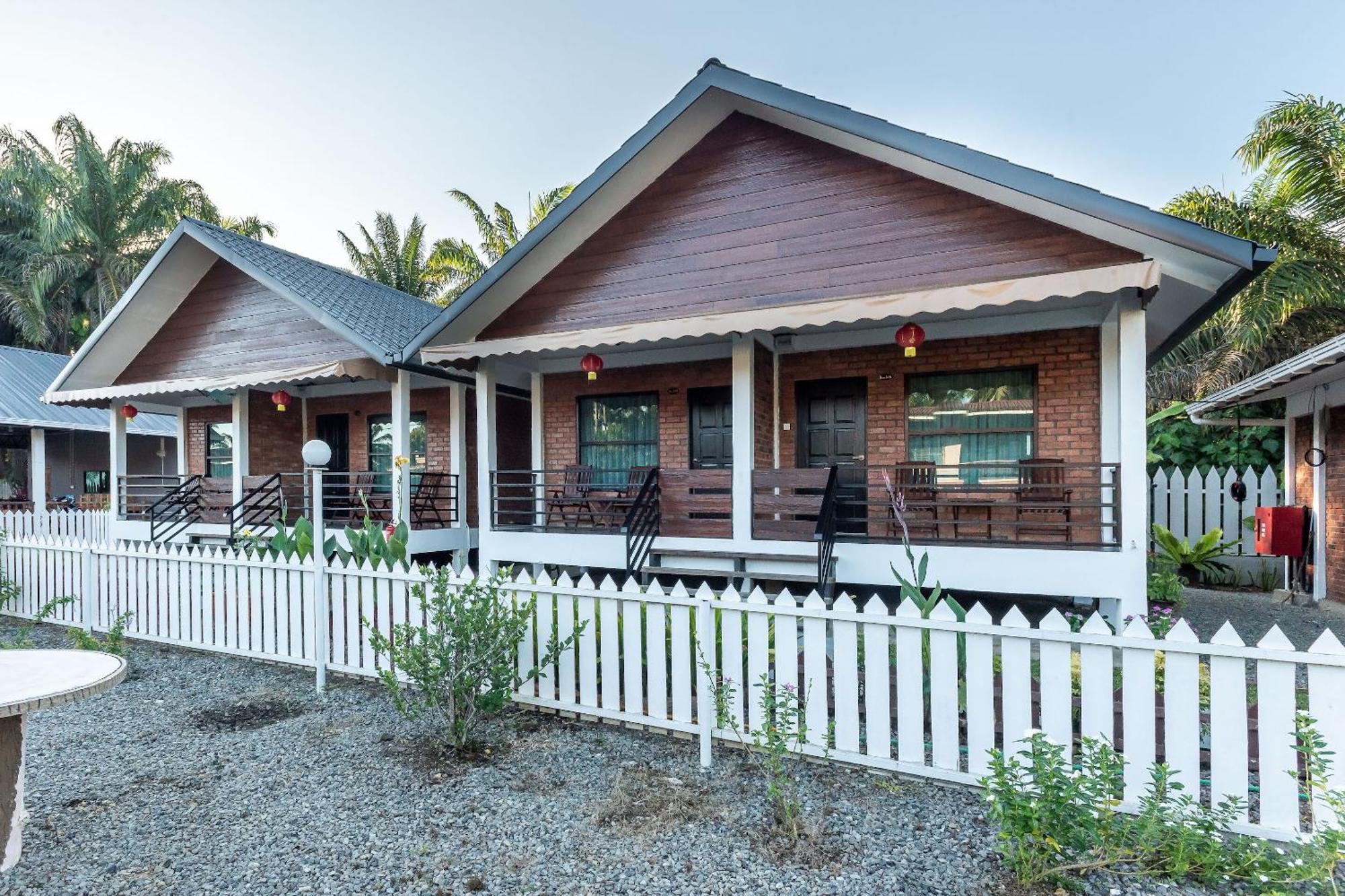 Oyo 90149 Pua Family Semporna Hotel ภายนอก รูปภาพ